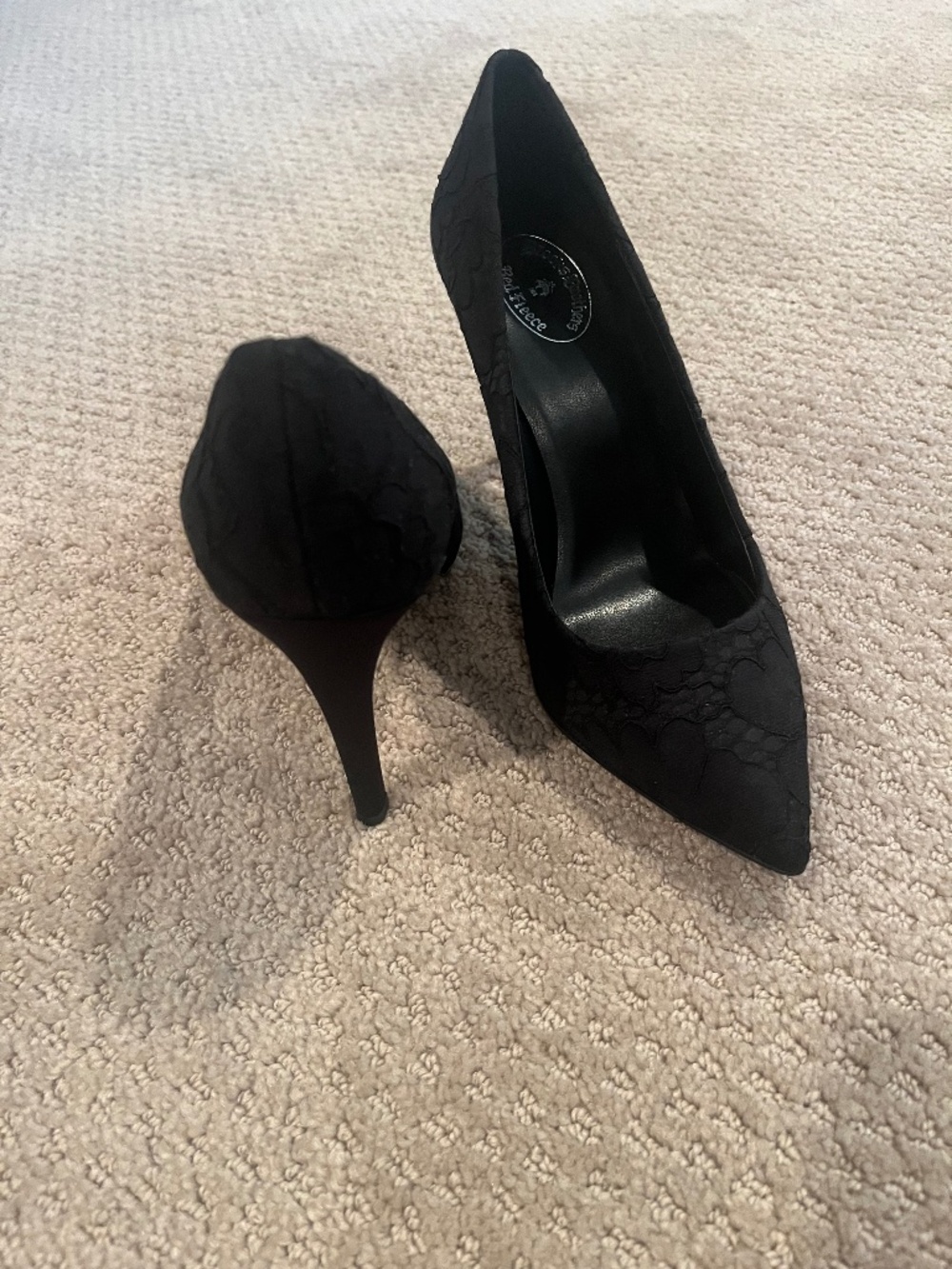 Brooks Brothers Lace Pump - black 4” heels